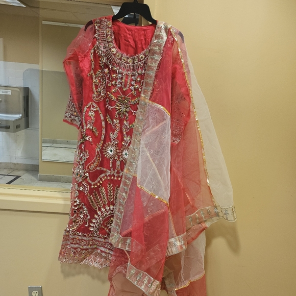 Desi Indian/Pakistani/Bangladeshi Kameez & Dupatta for Women's - Picture 2 of 6
